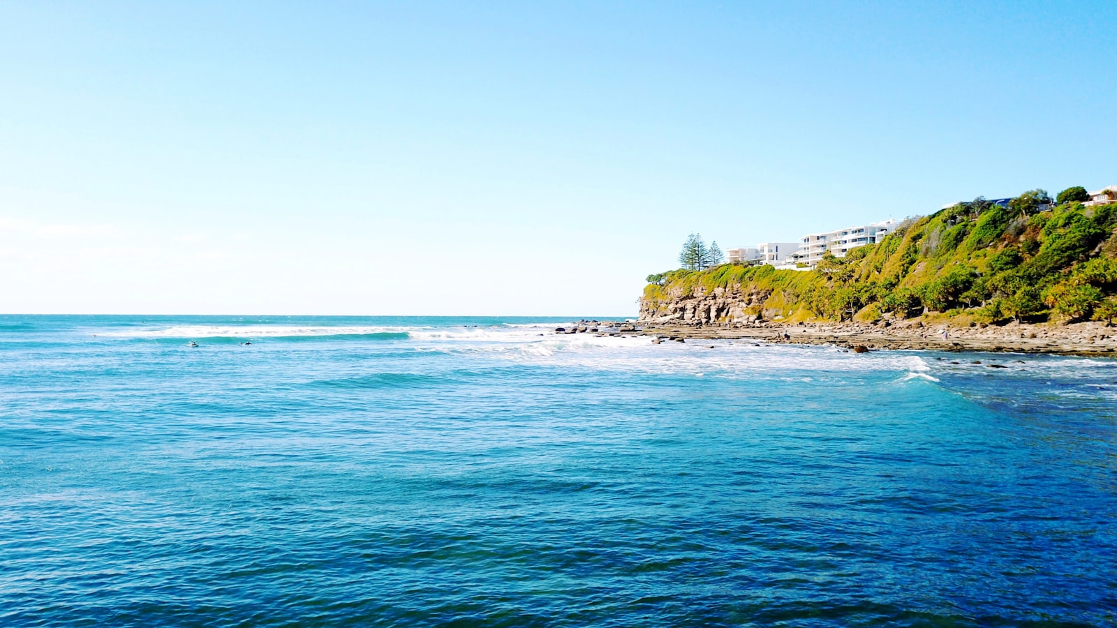 Lap the Coast: Outdoor Pools and Rock Pools Perfect for Swimming on the Sunshine Coast